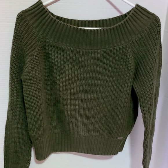 HOLLISTER CALIFORNIA WOMEN'S SIZE SMALL SCOOP NECK PULLOVER - Picture 1 of 9